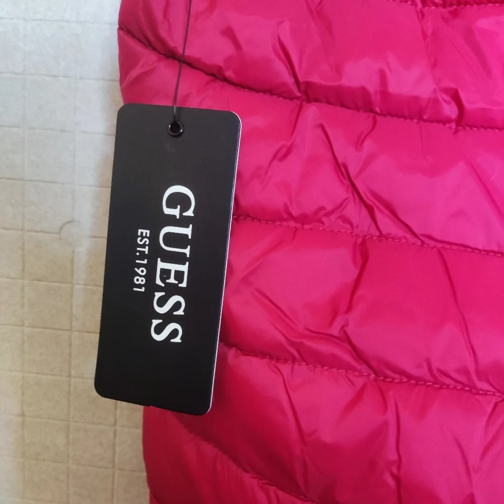 GUESS Puffer Vest - Picture 4 of 5